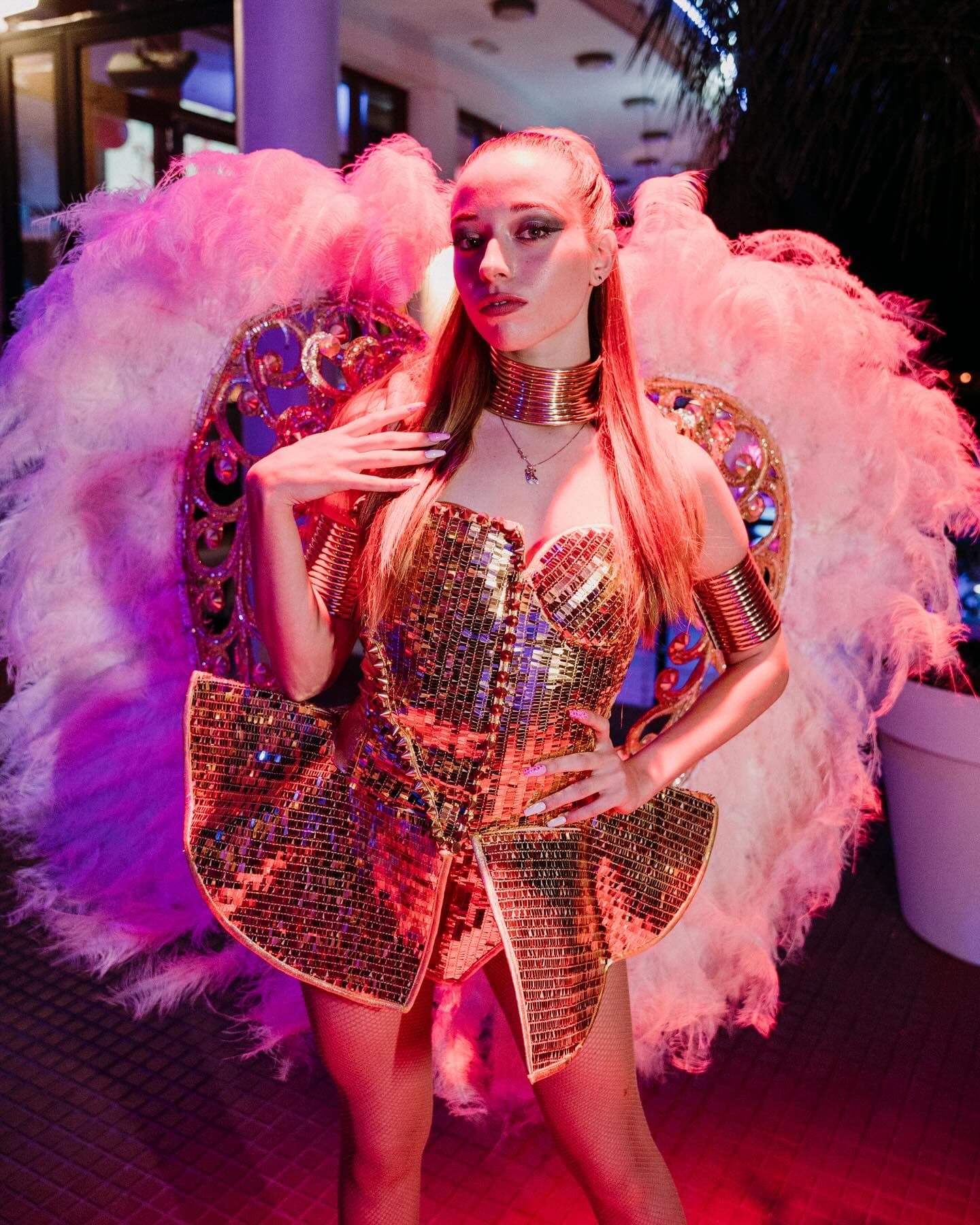 Bay Beach Club — photo 2 of 6